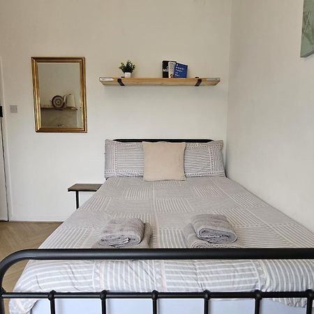 Newly Renovated Studios & Ensuite Rooms! - Camberwell London Eksteriør billede